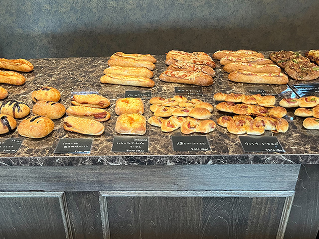 ブレッドステーション南春日店